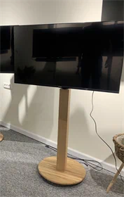 עמוד טלויזיה עם חיפוי עץ מעוצב ST1900